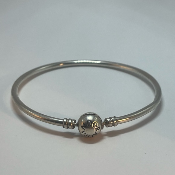 Pandora Bracelet - Picture 1 of 4